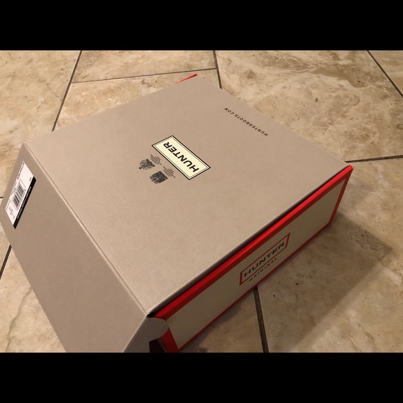 Toddler size 7 Hunter rain boots! - Picture 4 of 7